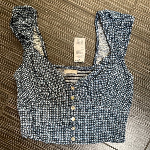 Crop Top Tilly’s New with tags front button blue plaid size small cropped top - Picture 1 of 6